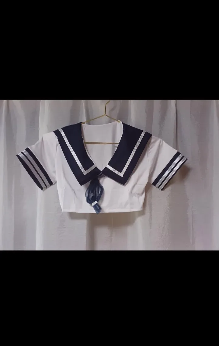 セクシー　コスプレ衣装　コスチューム　　制服　へそ出しセーラー服